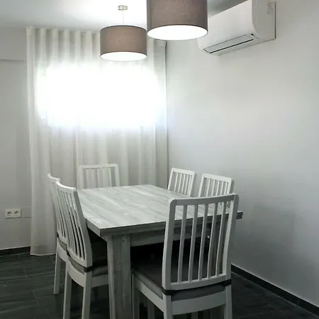 Playa Bella 3-1e アパート *