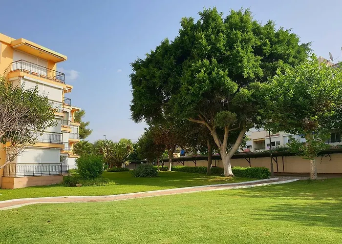 Playa Bella 3-1e * Εστεπόνα